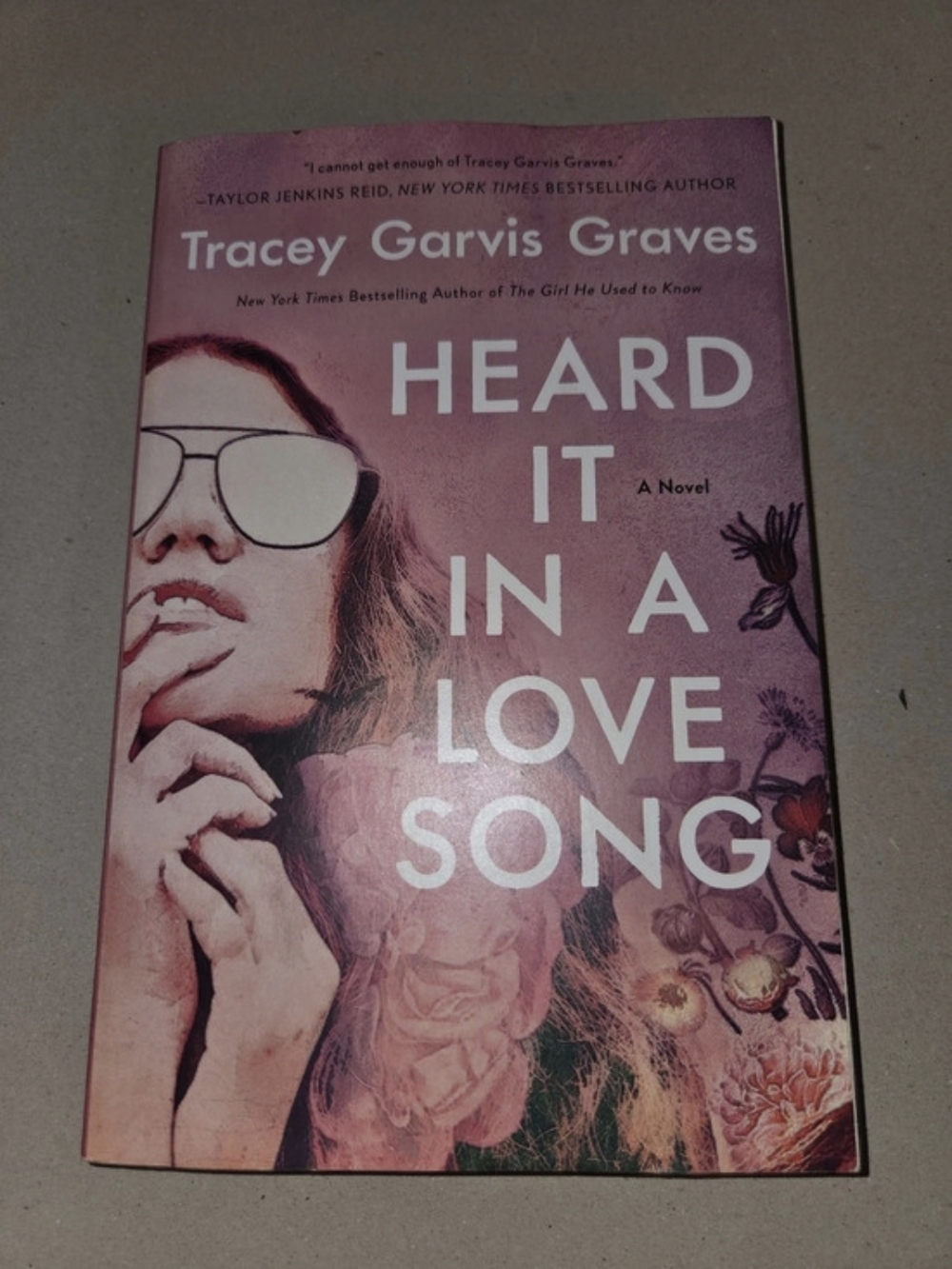 St. Martin's Griffin Heard It in a Love Song by Tracey Garvis Graves Paperback